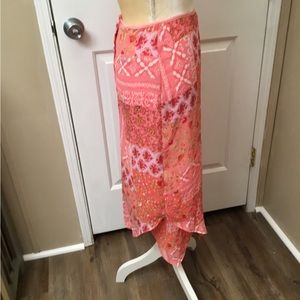 My Michelle preowned spring floral hi lo layered skirt.